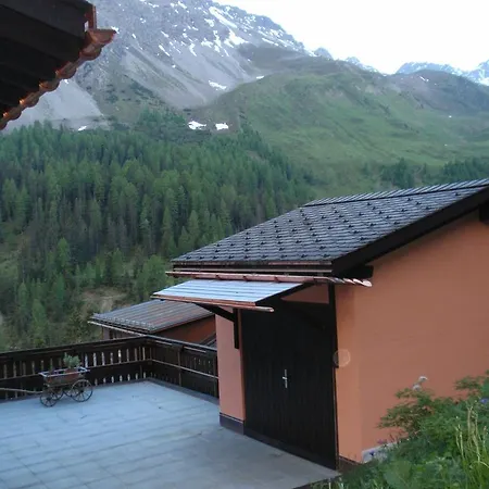 Hotell Chalet Tannenrain & Casa Alba *